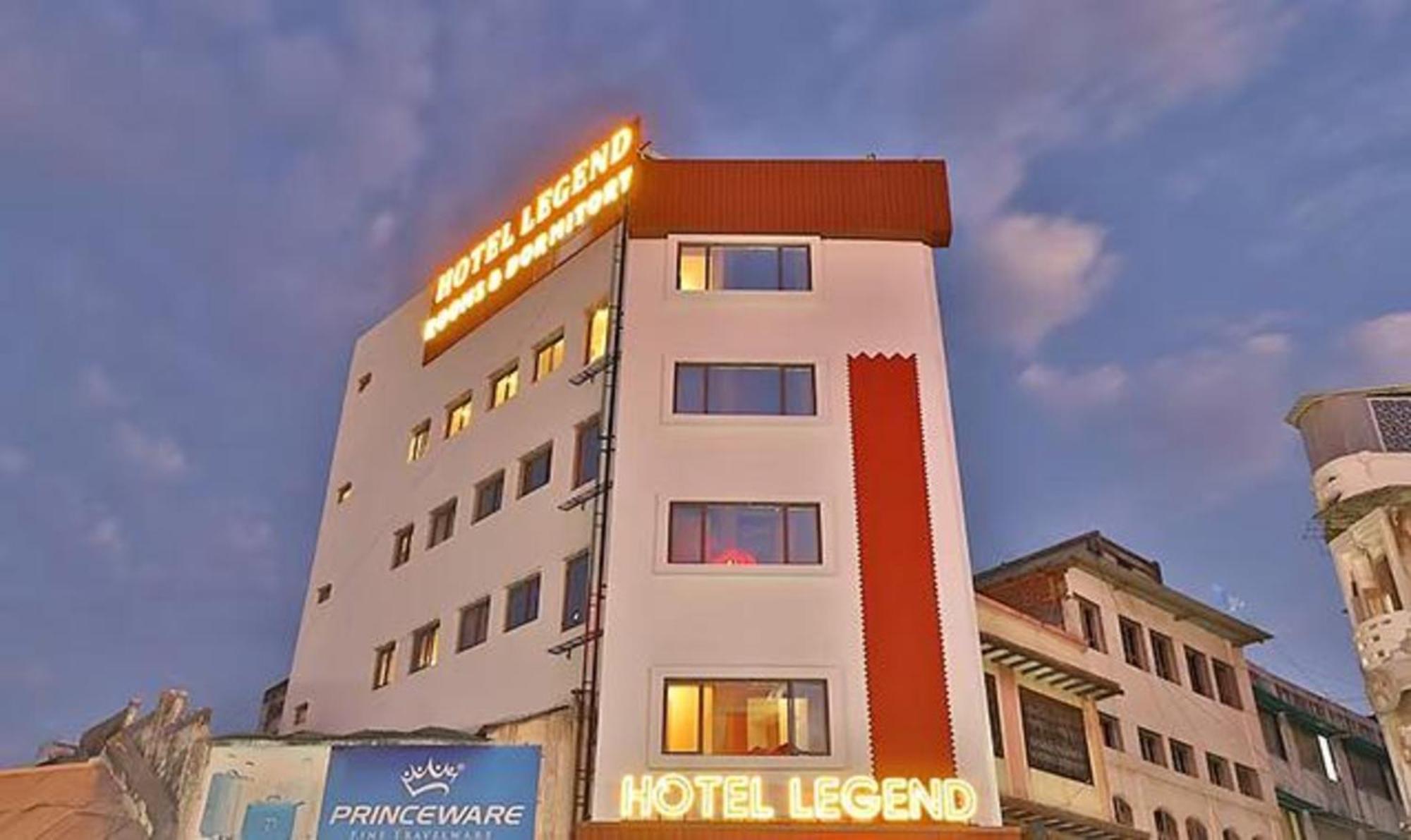 Fabhotel Prime Legend Surat Exterior foto